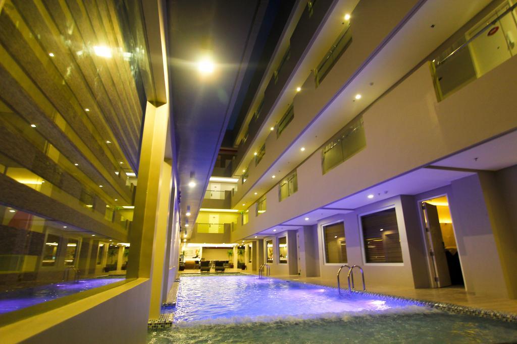 מלון Balabag  Boracay Uptown מראה חיצוני תמונה